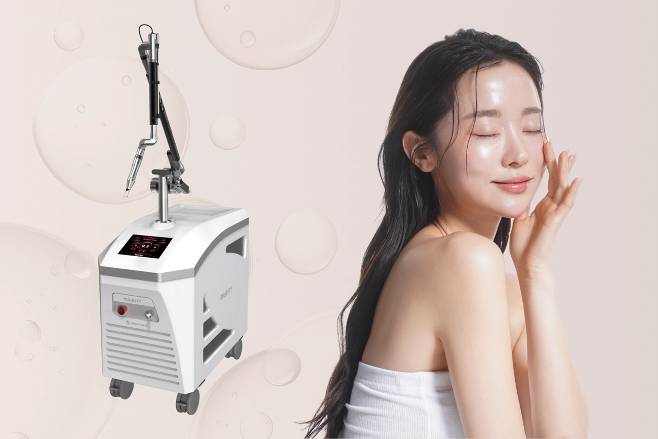 A young woman with glowing glass skin, against a pink background, next to a Wontech PicoMajesty laser treatment machine